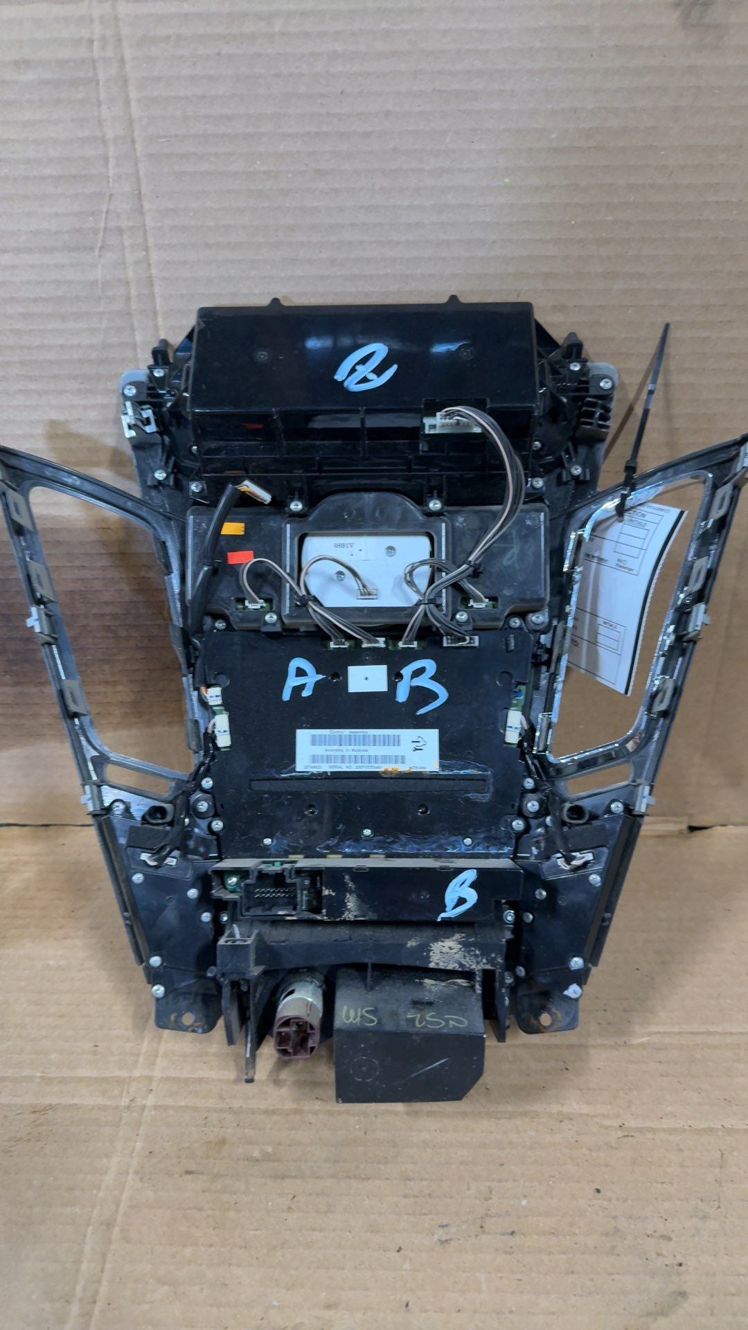 Radio Control Panel from a 2012 Cadillac CTS, photo 2