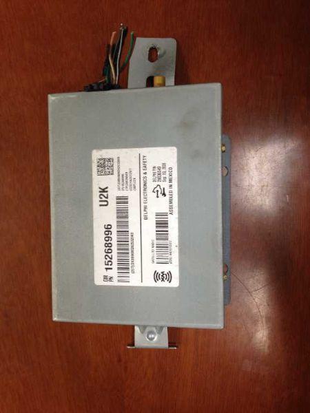 Satellite Radio Receiver Module from a 2009 Chevrolet HHR, photo 1