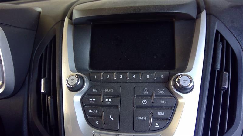 Radio Receiver from a 2012 Chevrolet Equinox, photo 1