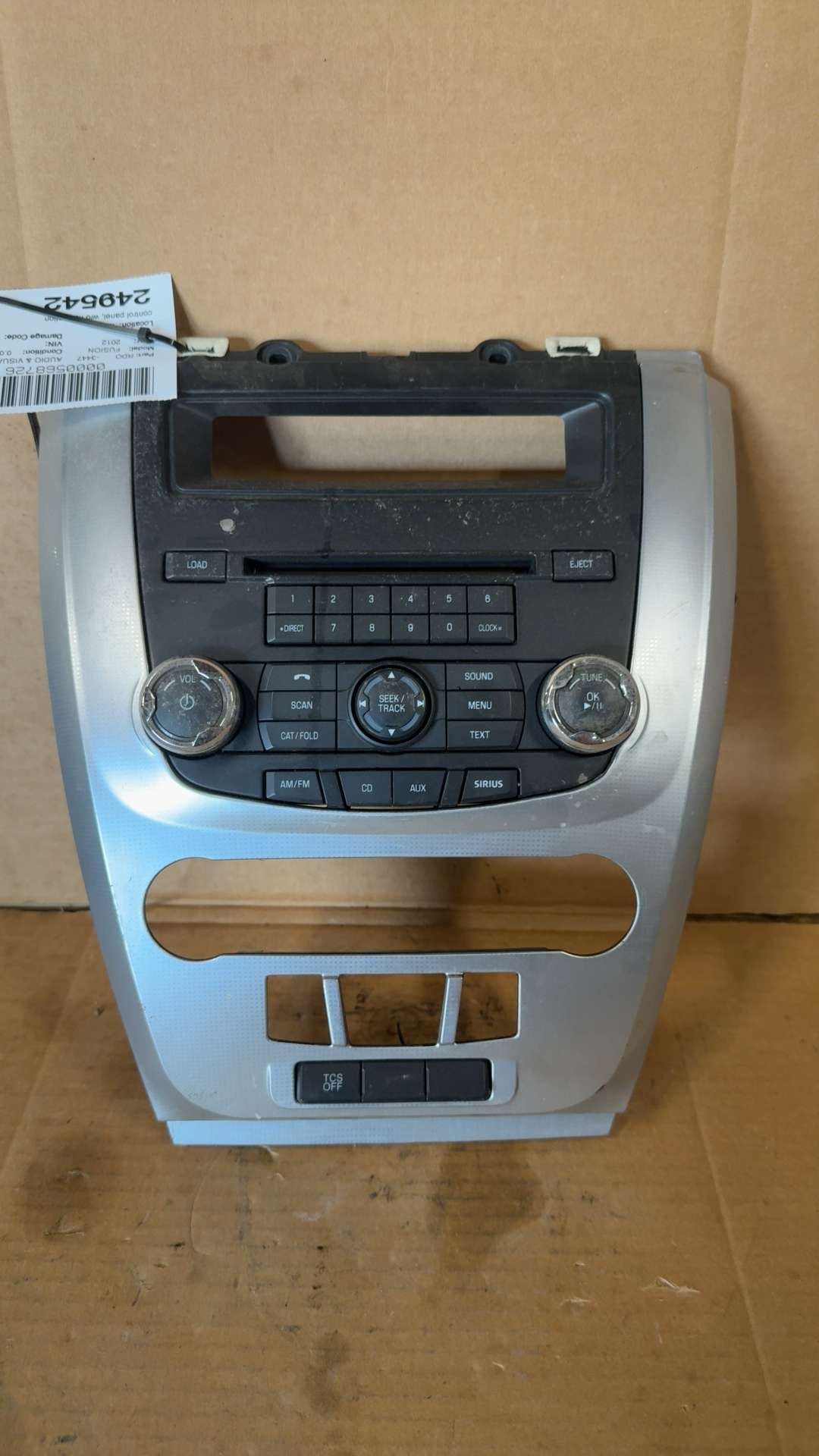 Radio Control Panel from a 2012 Ford Fusion, photo 2