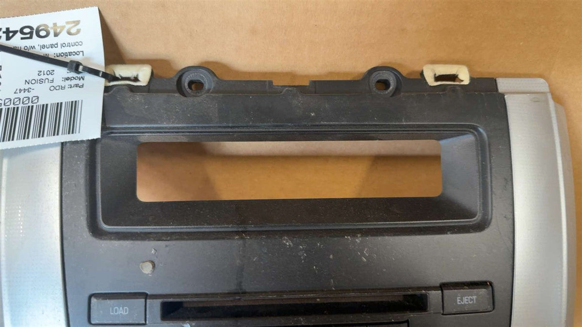 Radio Control Panel from a 2012 Ford Fusion, photo 5