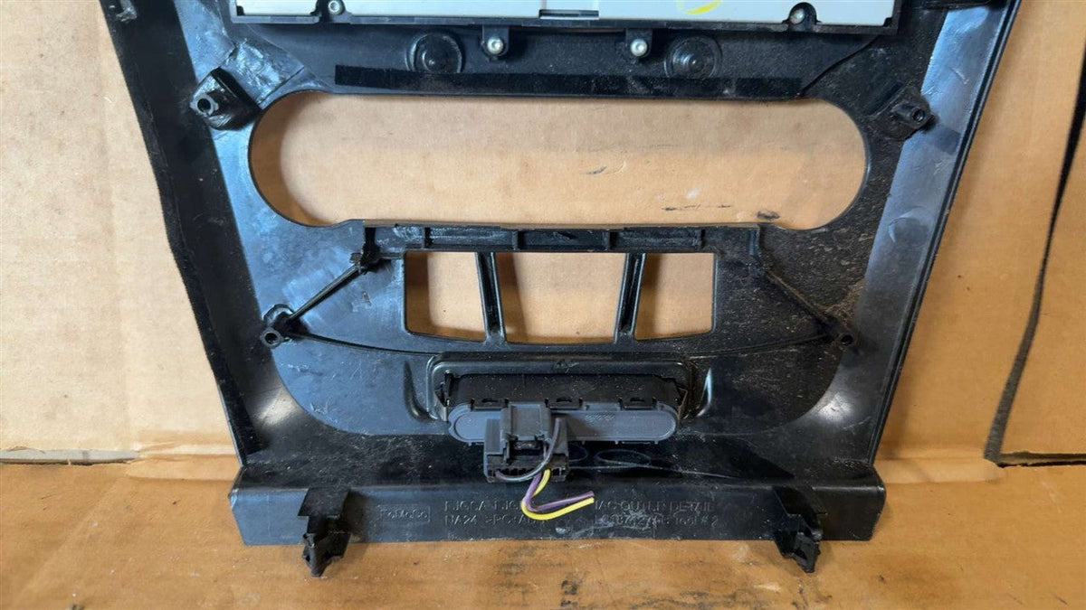 Radio Control Panel from a 2012 Ford Fusion, photo 6