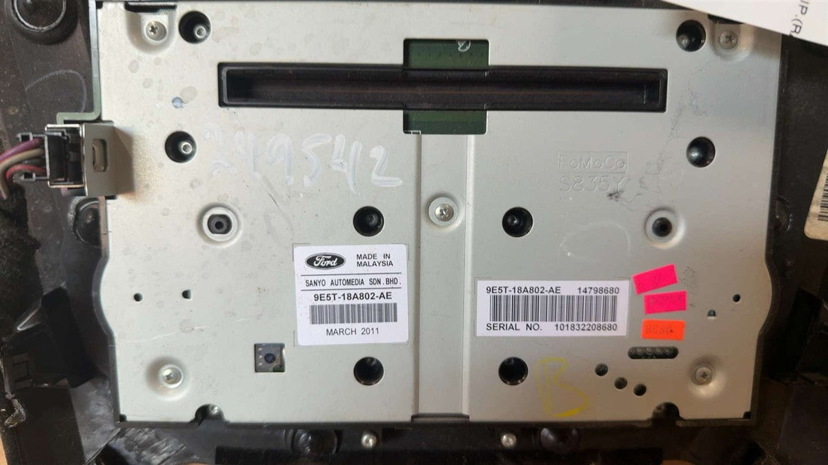 Radio Control Panel from a 2012 Ford Fusion, photo 7