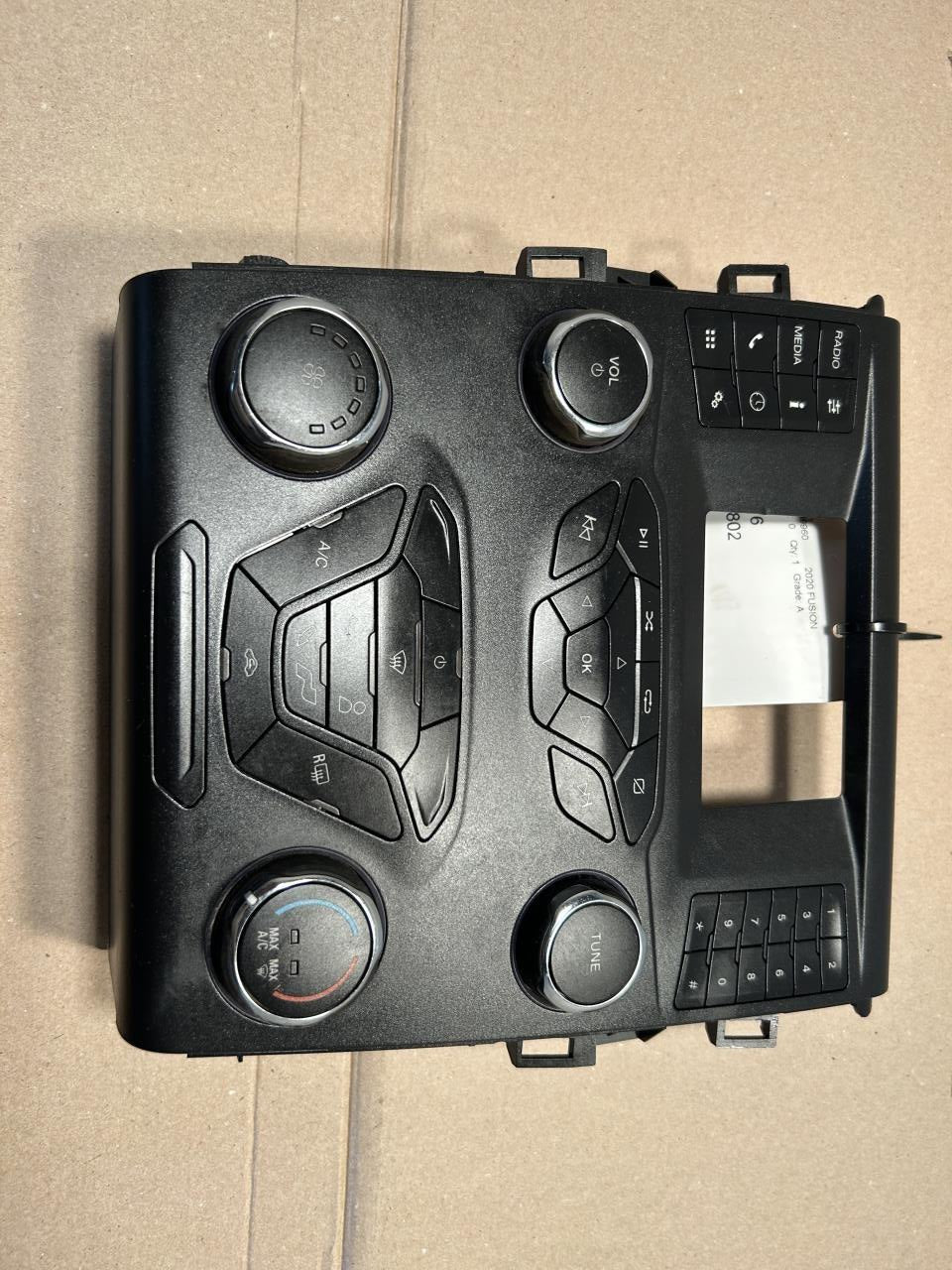 Radio Control Panel from a 2020 Ford Fusion, photo 1
