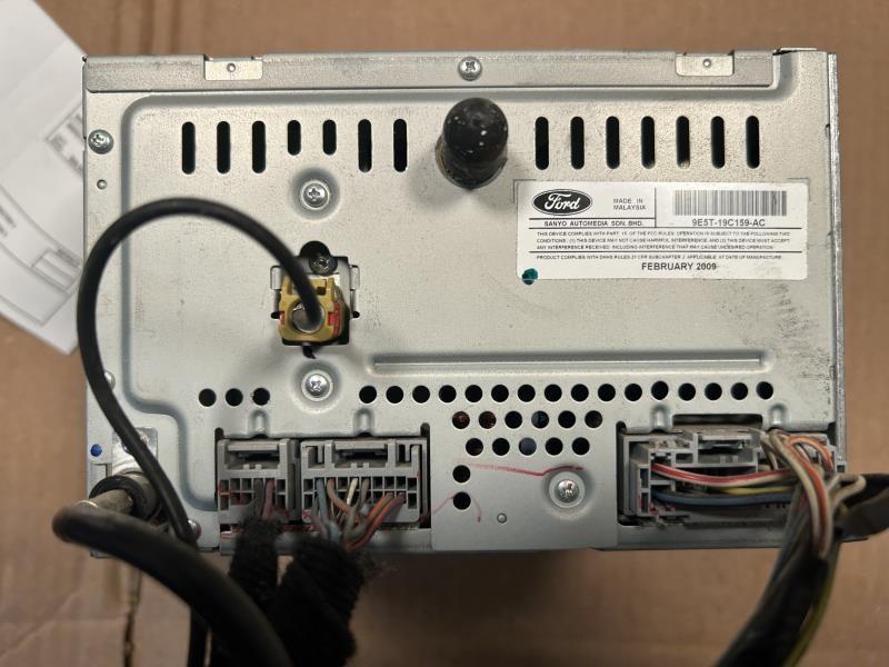 Satellite Radio Receiver Module from a 2010 Ford Fusion, photo 3