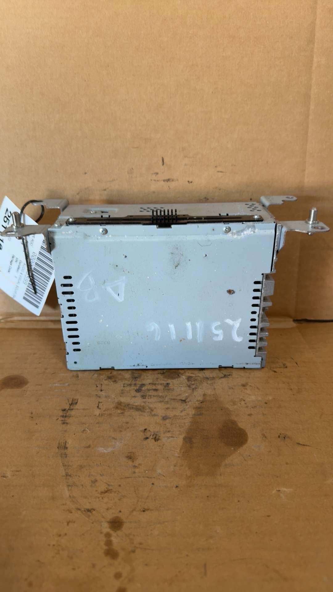 Satellite Radio Receiver Module from a 2018 Ford Fusion, photo 1