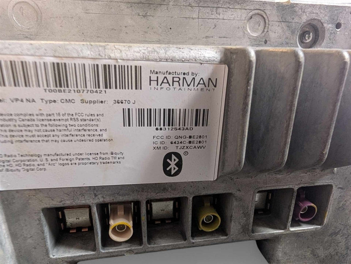 Radio Receiver from a 2018 Jeep Cherokee, photo 5