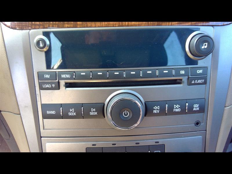 Radio Receiver from a 2008 Chevrolet Malibu, photo 1