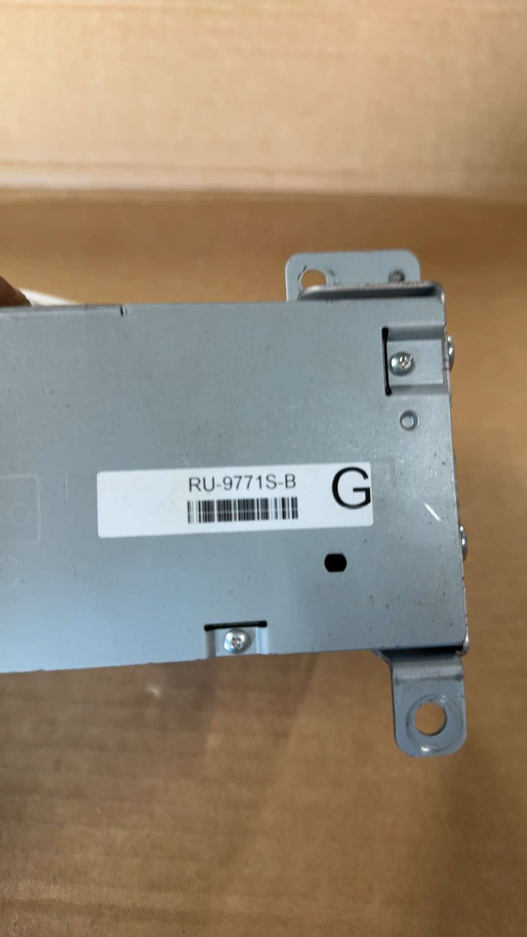 Radio Receiver from a 2020 Ford Mustang, photo 4