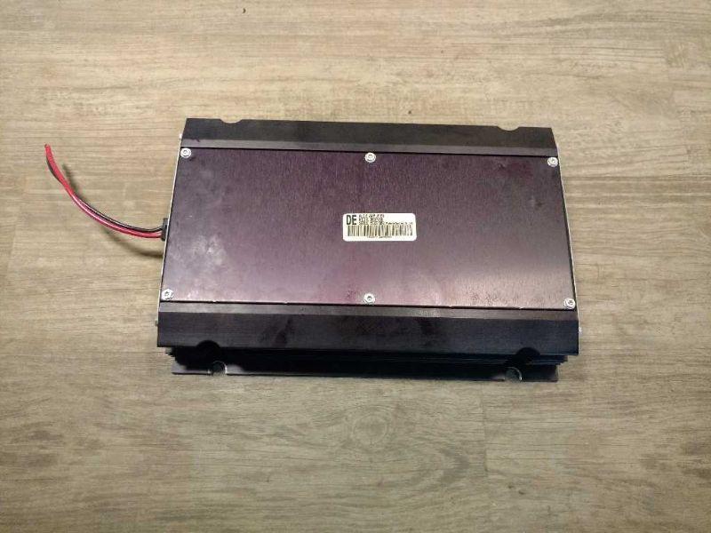 Radio Amplifier from a 2002 Cadillac Seville, photo 1