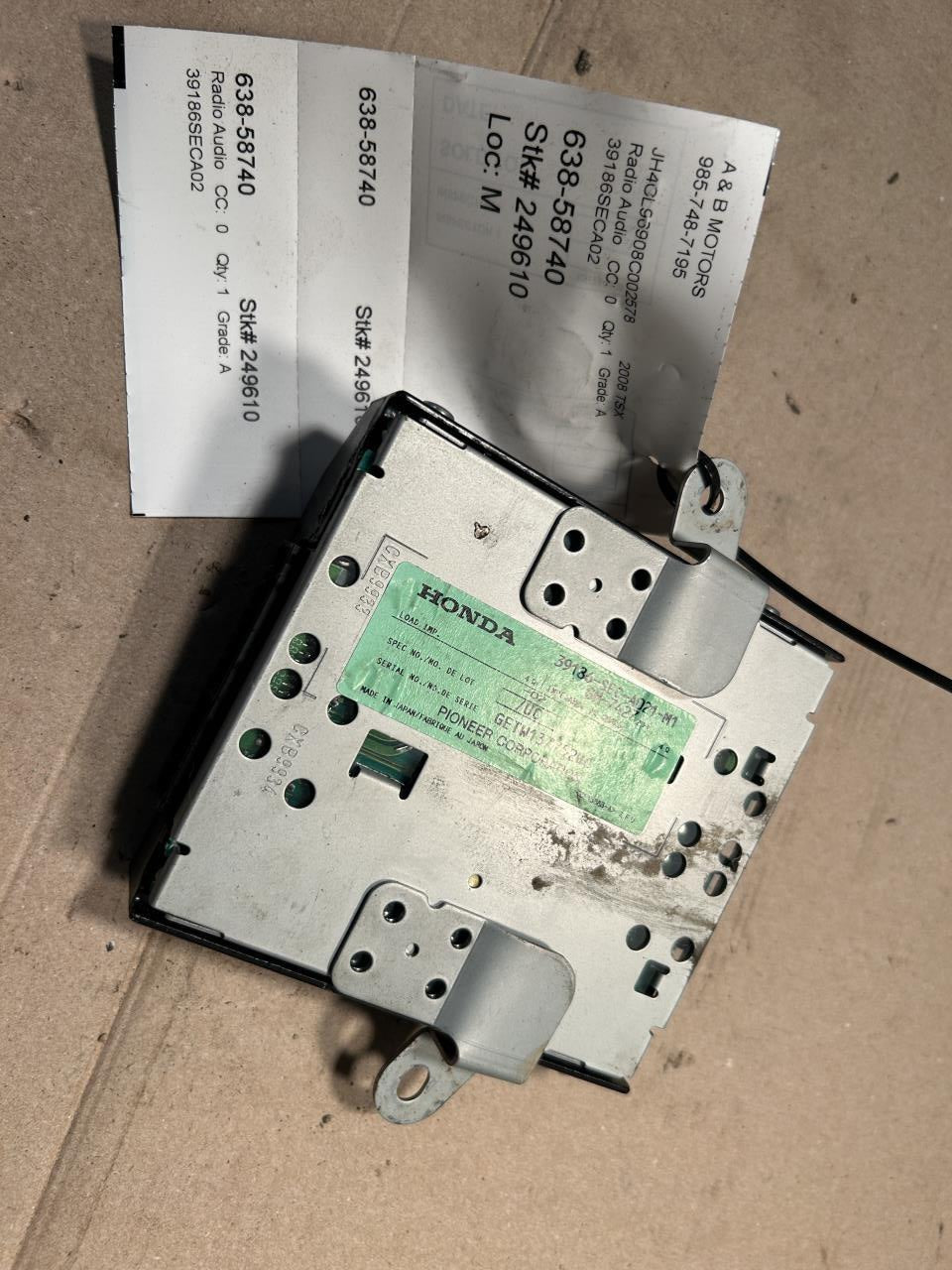 Radio Amplifier from a 2008 Acura TSX, photo 1