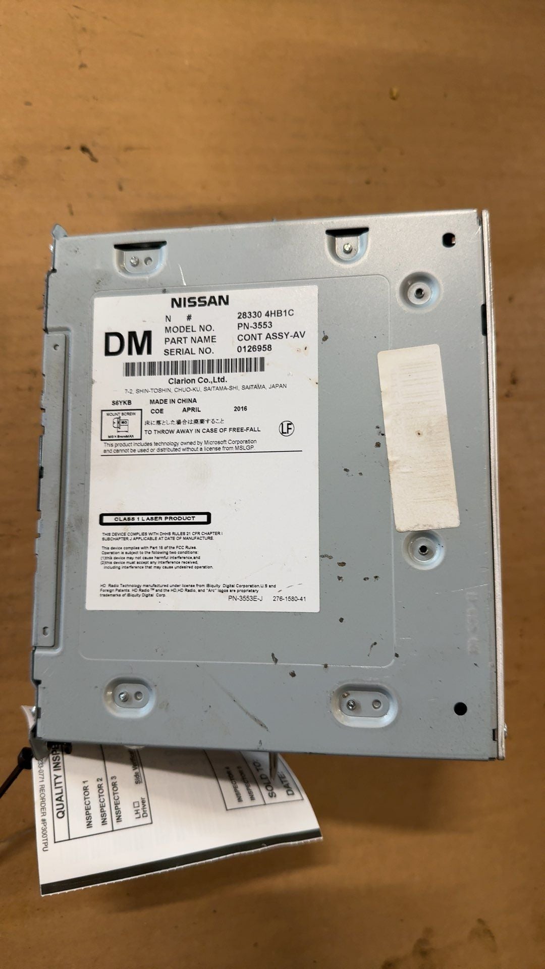 Radio Receiver from a 2017 Infiniti QX30, photo 1