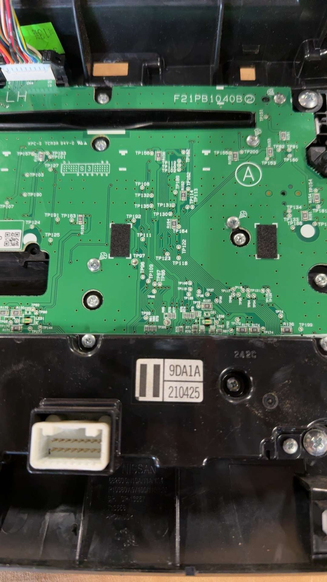 Radio Receiver from a 2013 Nissan Maxima, photo 5