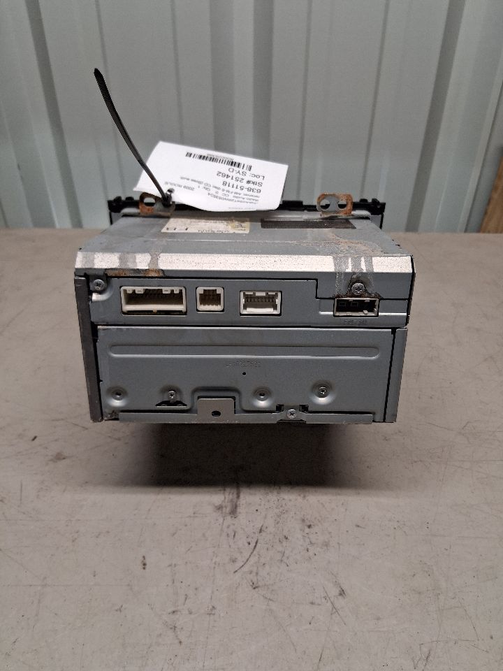 Radio Receiver from a 2009 Nissan Rogue, photo 4