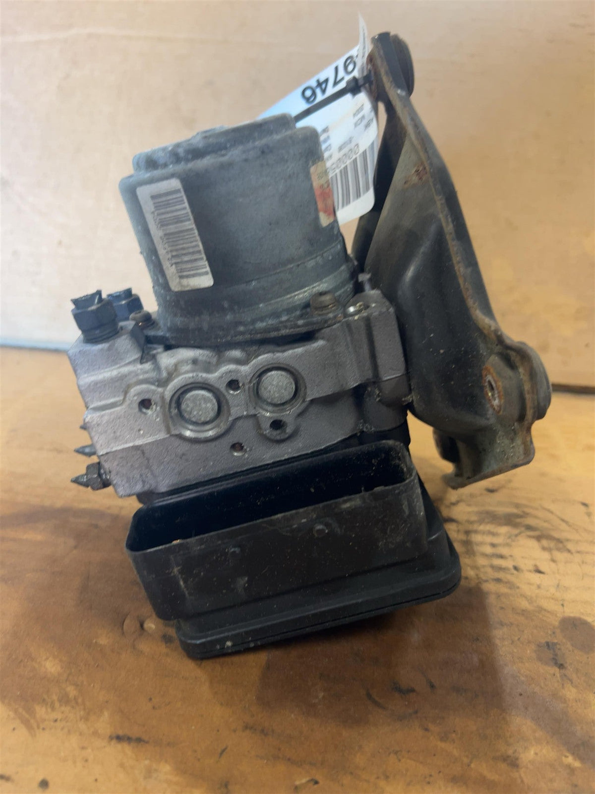 ABS Pump Module from a 2004 Acura MDX, photo 1