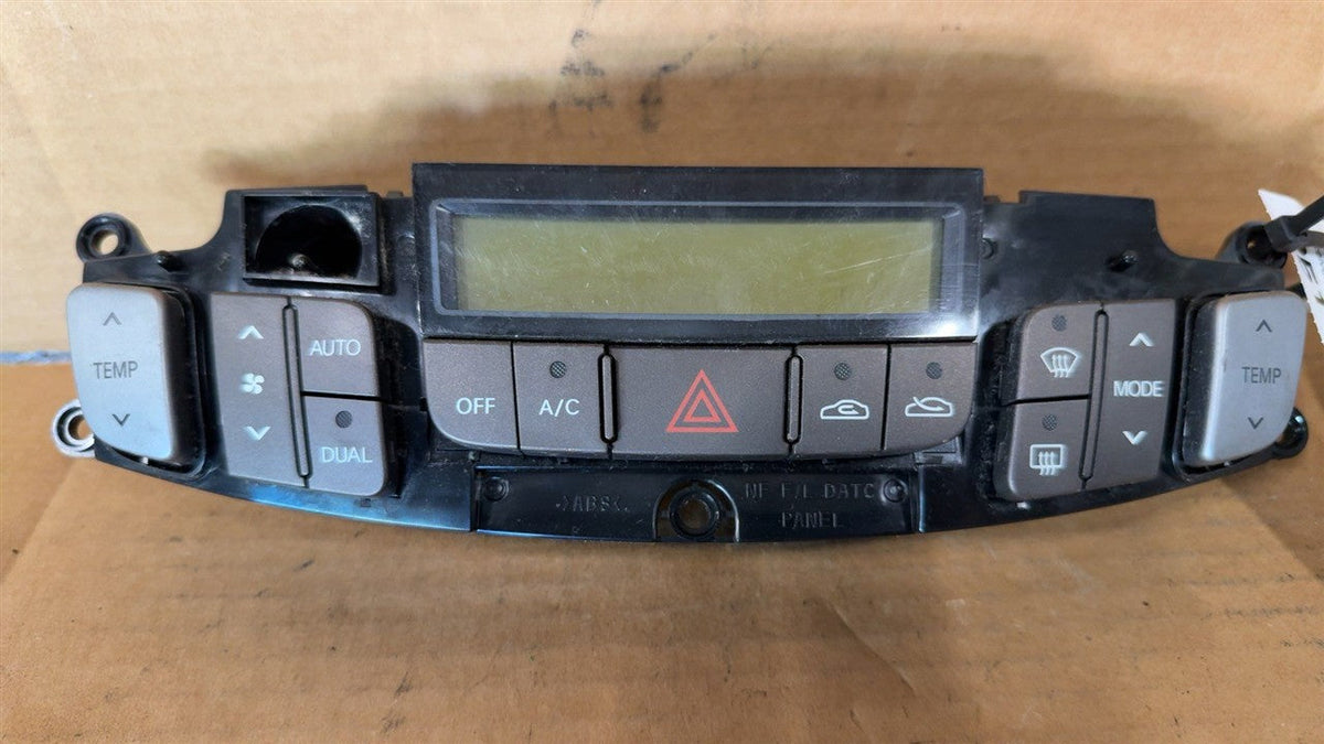 Radio Receiver from a 2010 Hyundai Sonata, photo 1