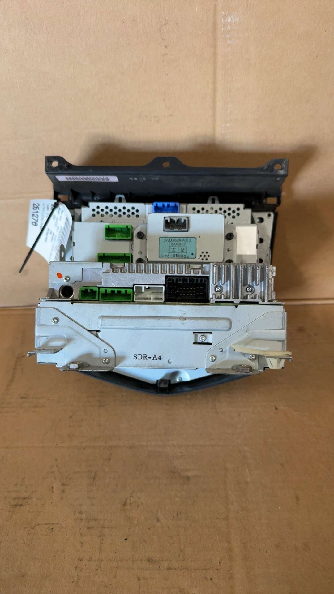 Radio Receiver from a 2005 Honda Accord, photo 6