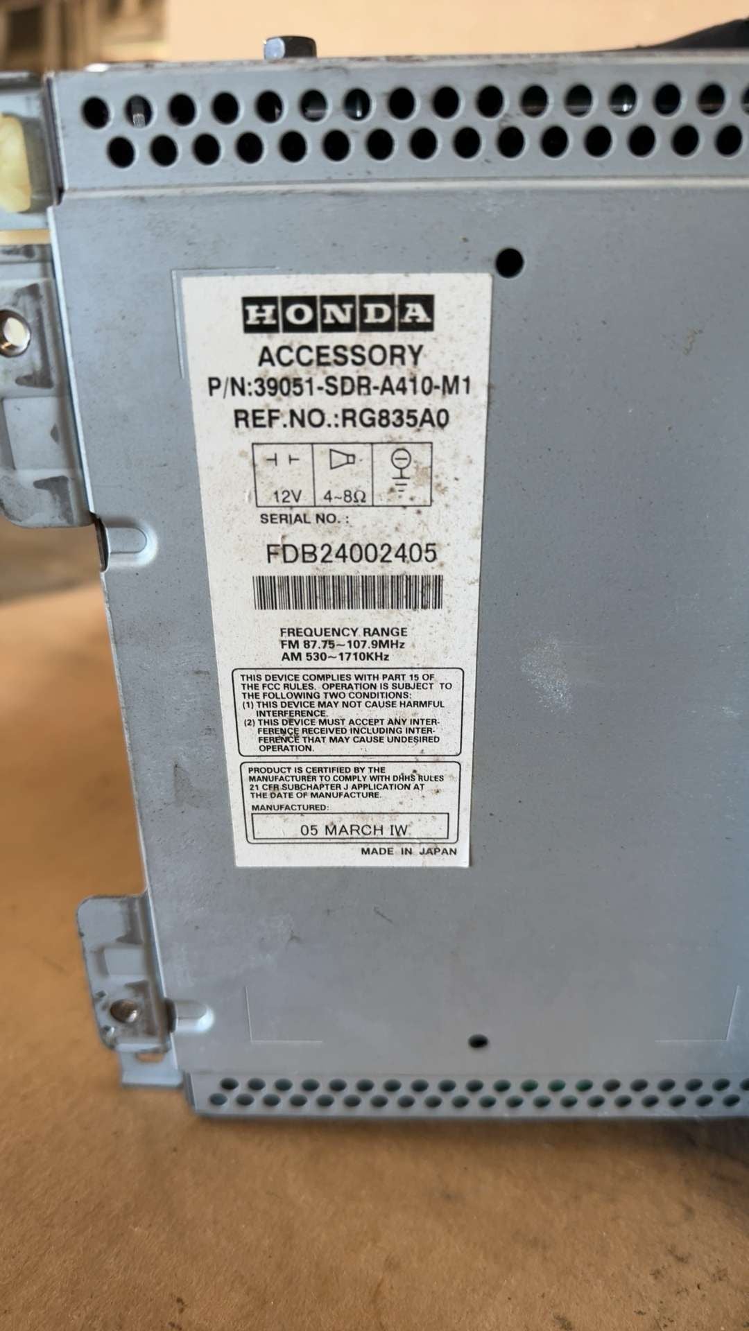 Radio Receiver from a 2005 Honda Accord, photo 9