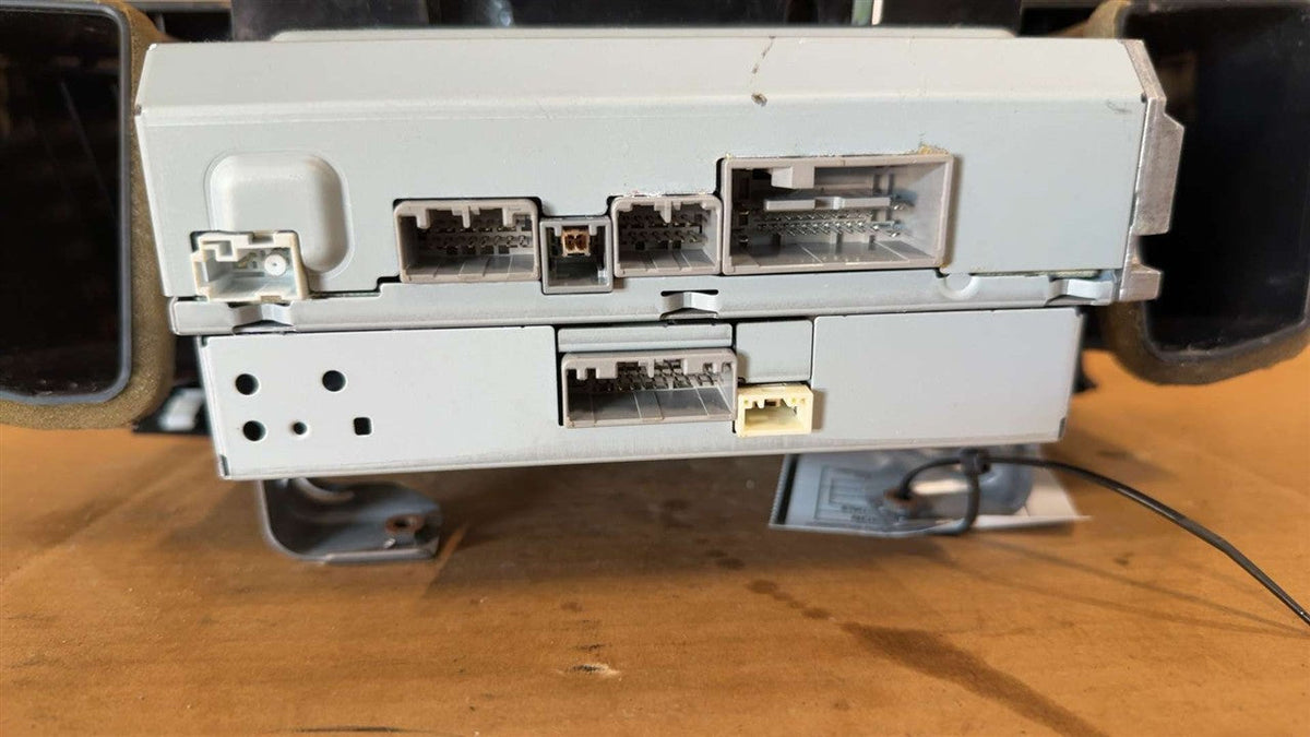 Radio Receiver from a 2014 Honda Accord, photo 6