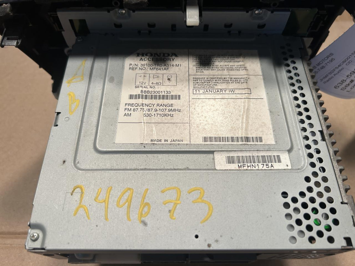 Radio Receiver from a 2012 Honda Civic, photo 3
