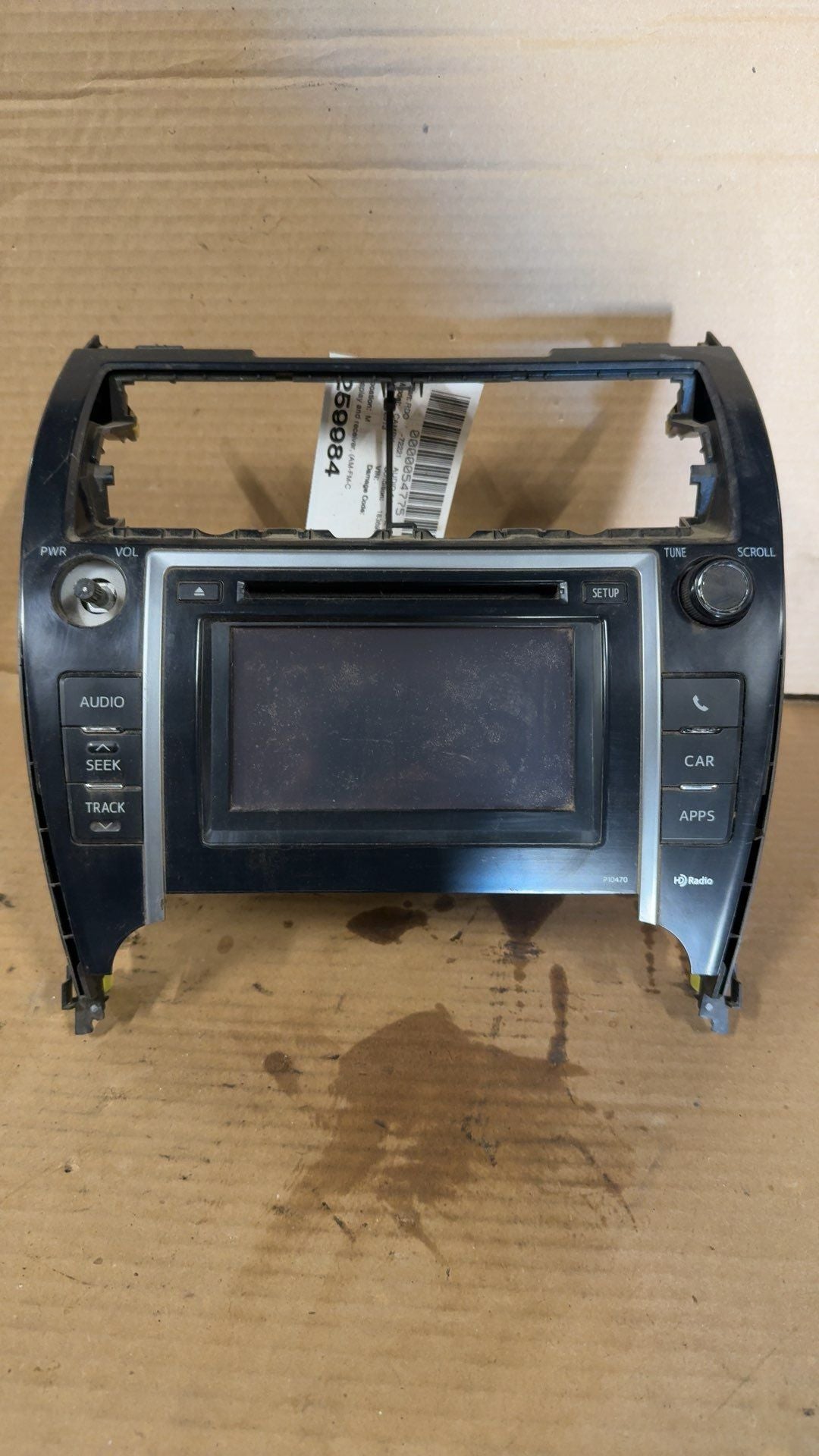 Radio Receiver from a 2013 Toyota Camry, photo 1