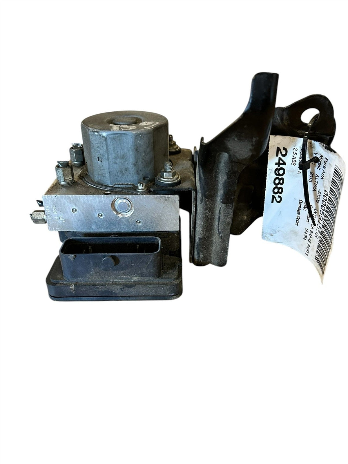 ABS Pump Module from a 2013 Nissan Altima, photo 3
