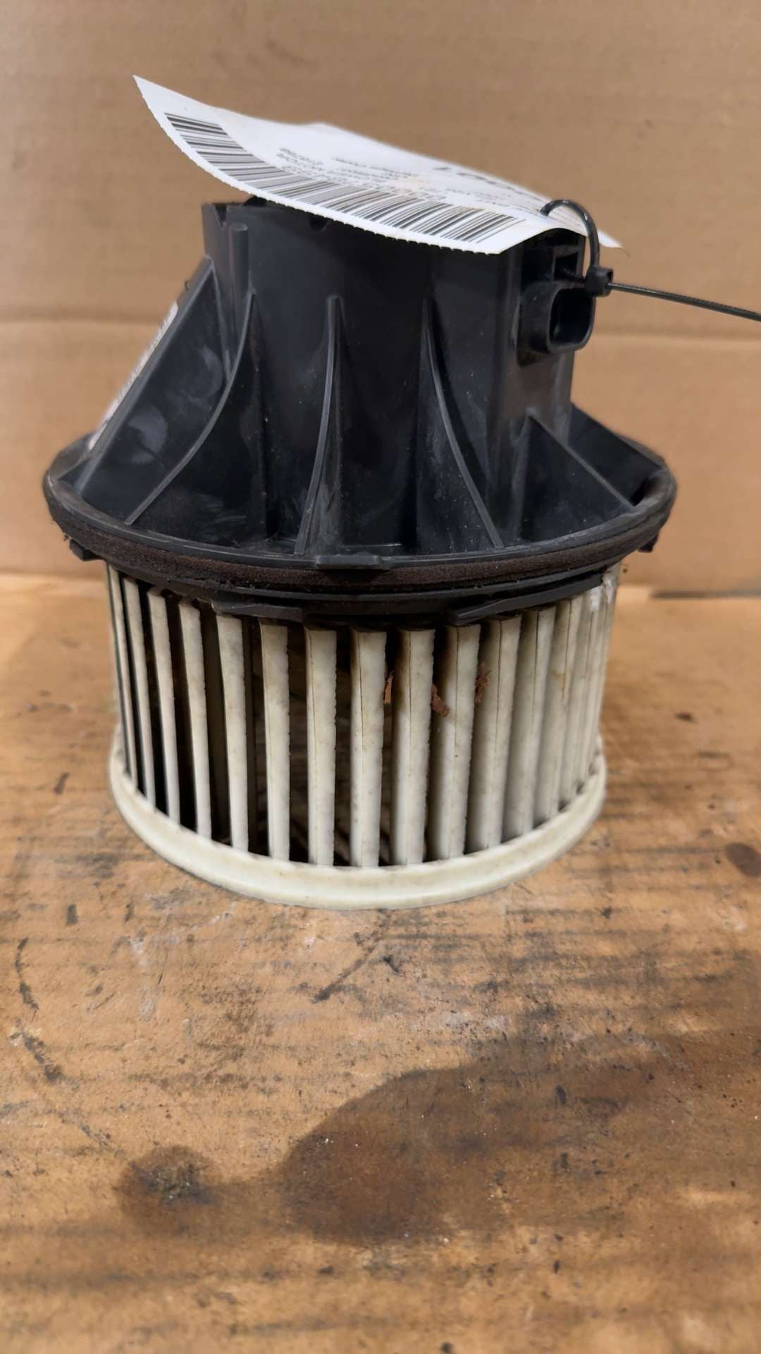 Blower Motor from a 2007 Chevrolet Silverado 2500, photo 1