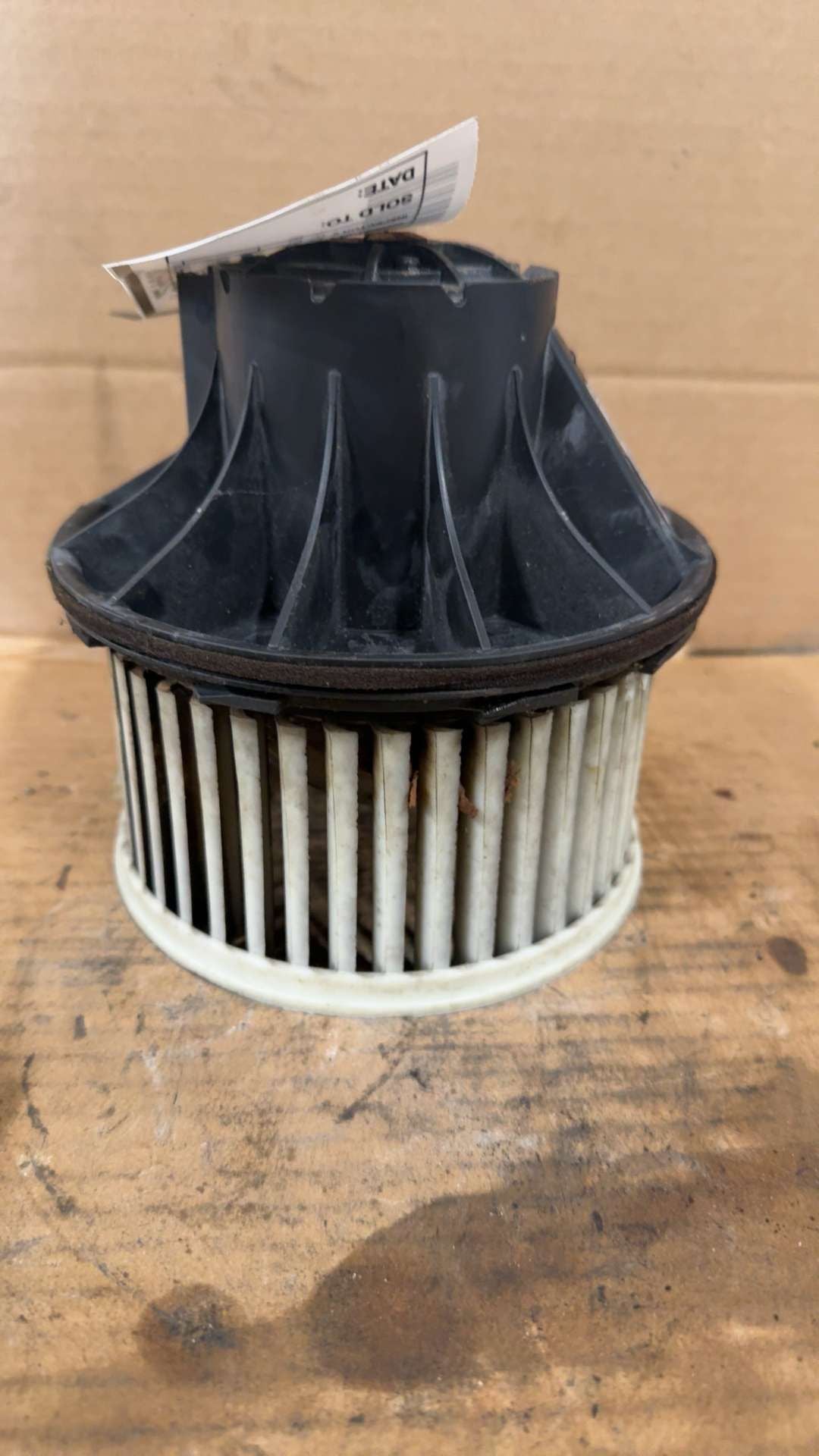 Blower Motor from a 2007 Chevrolet Silverado 2500, photo 2