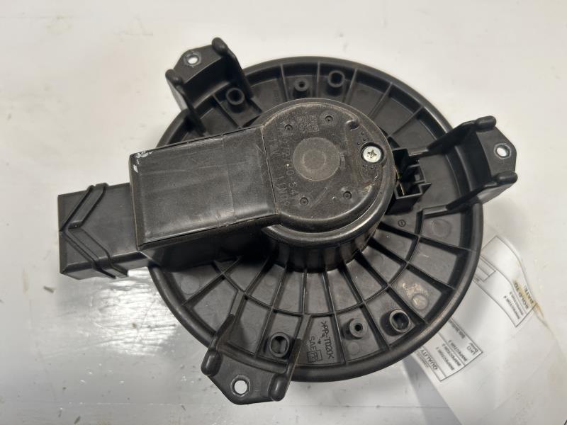 Blower Motor from a 2010 Dodge Ram 1500, photo 1