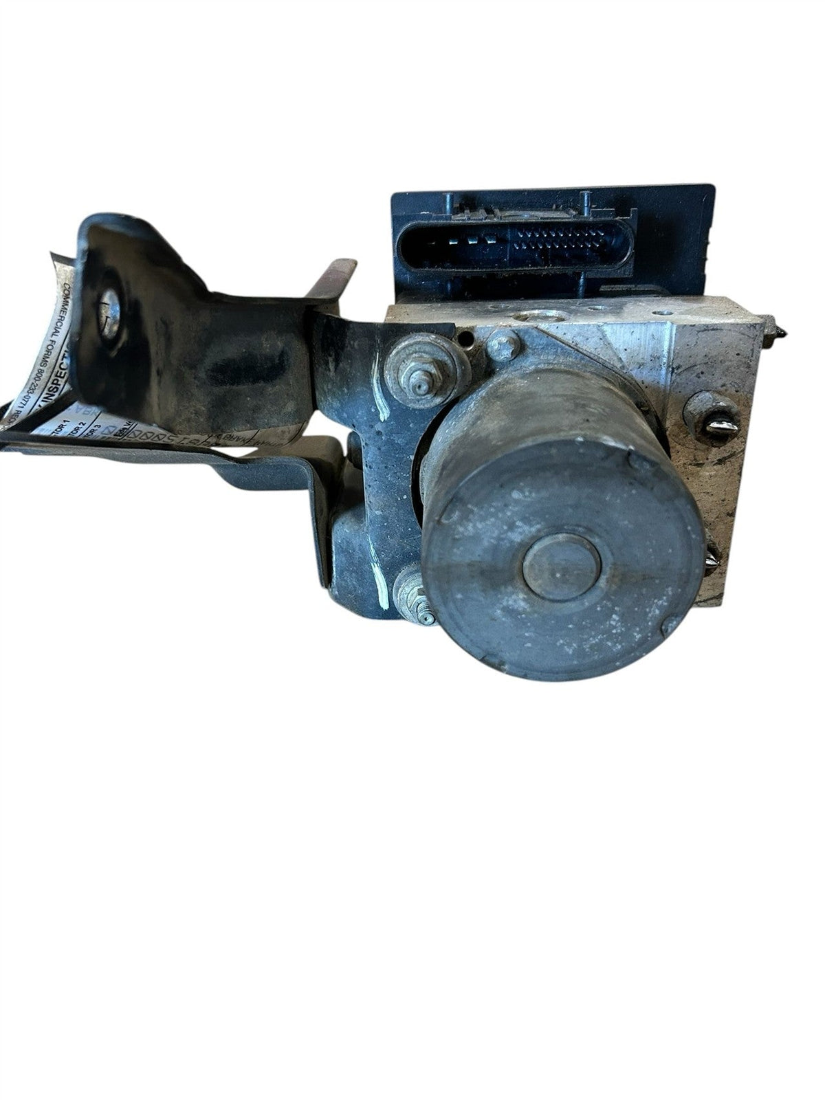 ABS Pump Module from a 2013 Nissan Maxima, photo 2