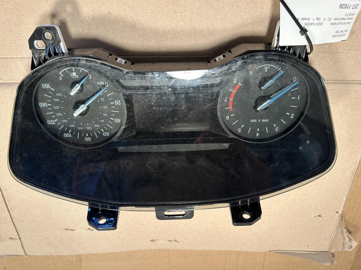 Speedometer Instrument Cluster from a 2020 Ford Fusion, photo 2