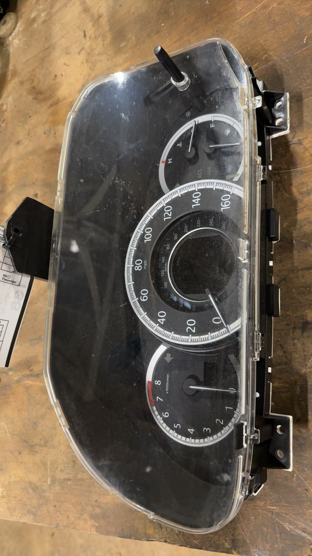 Speedometer Instrument Cluster from a 2015 Honda Accord, photo 1