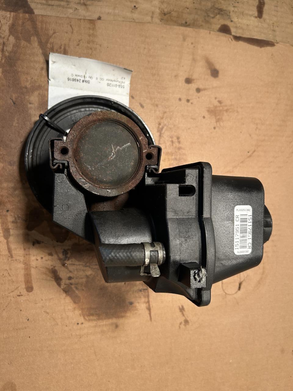 Power Steering Pump from a 2006 Chevrolet, photo 2