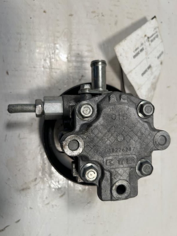 Power Steering Pump from a 2012 Chrysler 200, photo 1