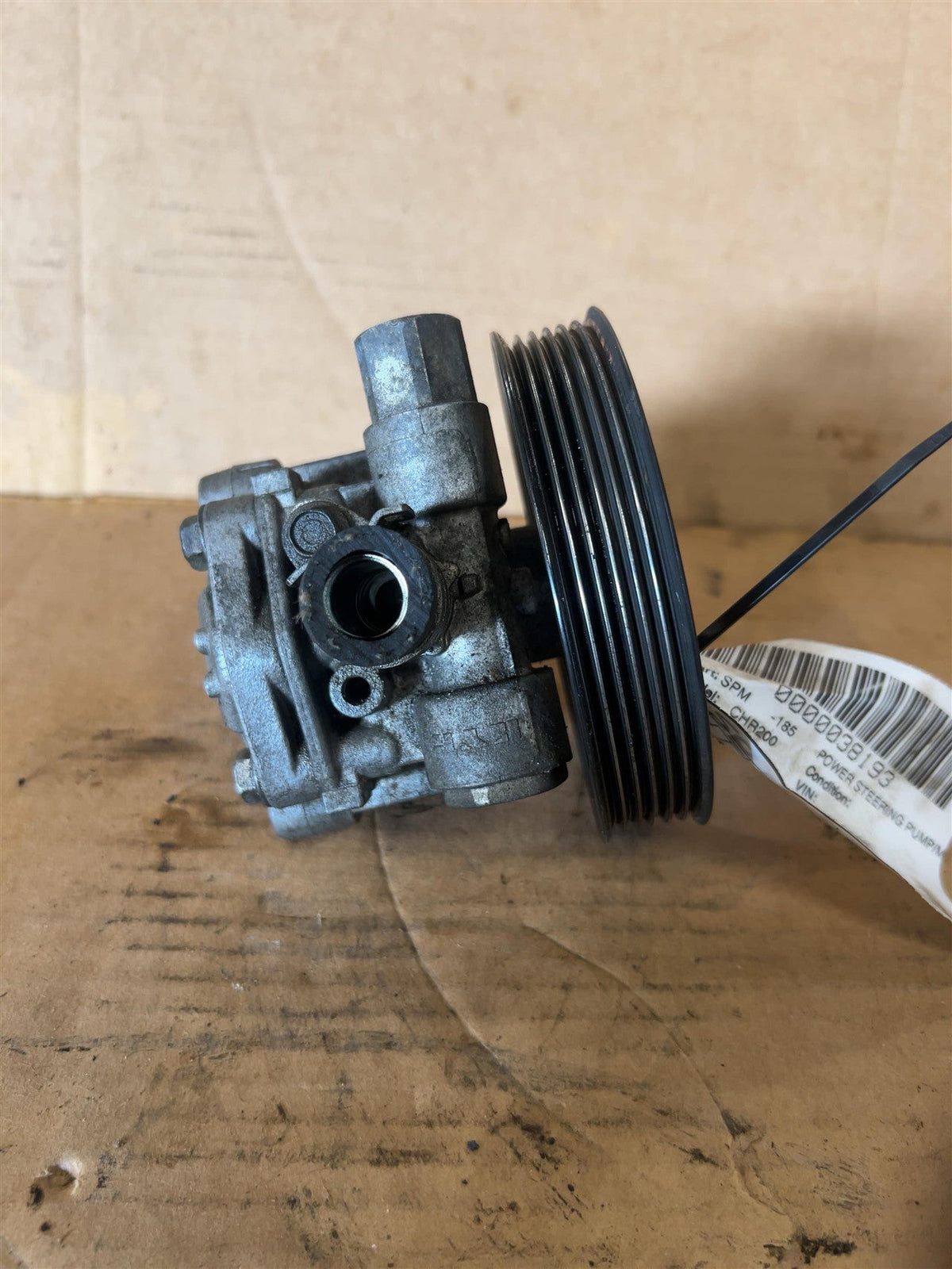 Power Steering Pump from a 2012 Chrysler 200, photo 2