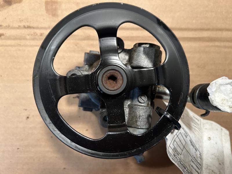 Power Steering Pump from a 2013 Chrysler 200, photo 1