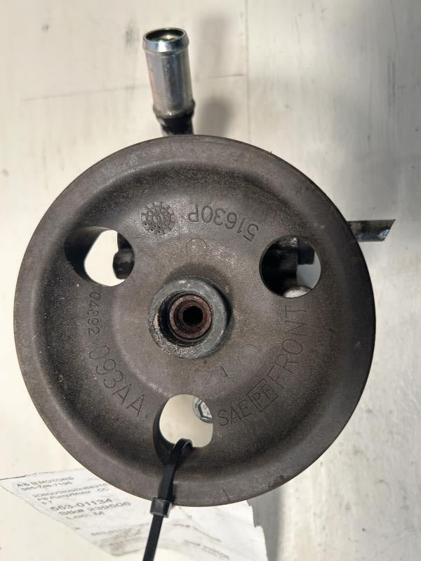 Power Steering Pump from a 2005 Dodge Magnum, photo 1