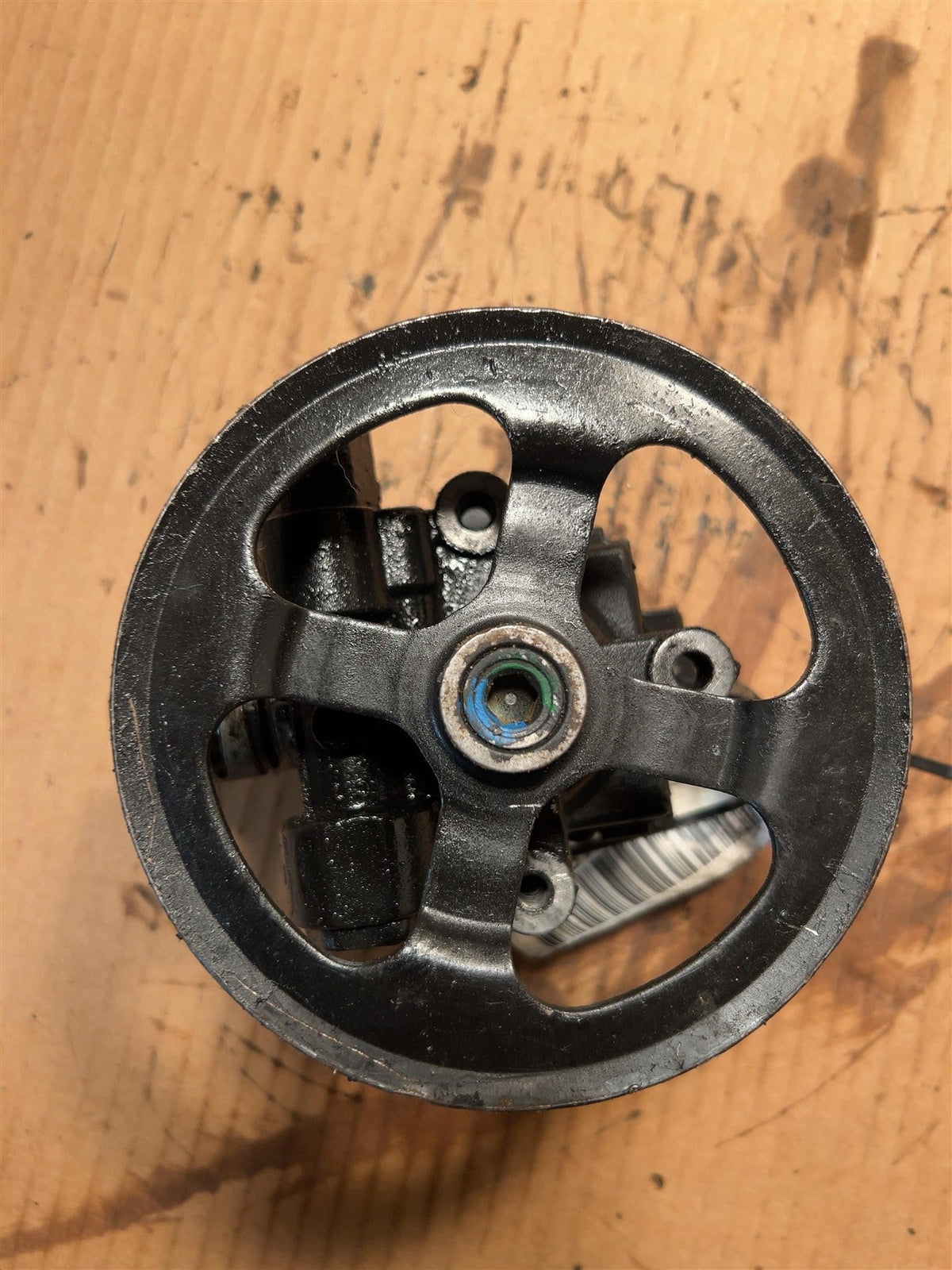 Power Steering Pump from a 2010 Dodge Avenger, photo 2