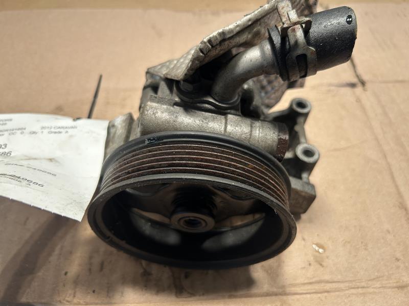 Power Steering Pump from a 2012 Dodge Caravan, photo 2