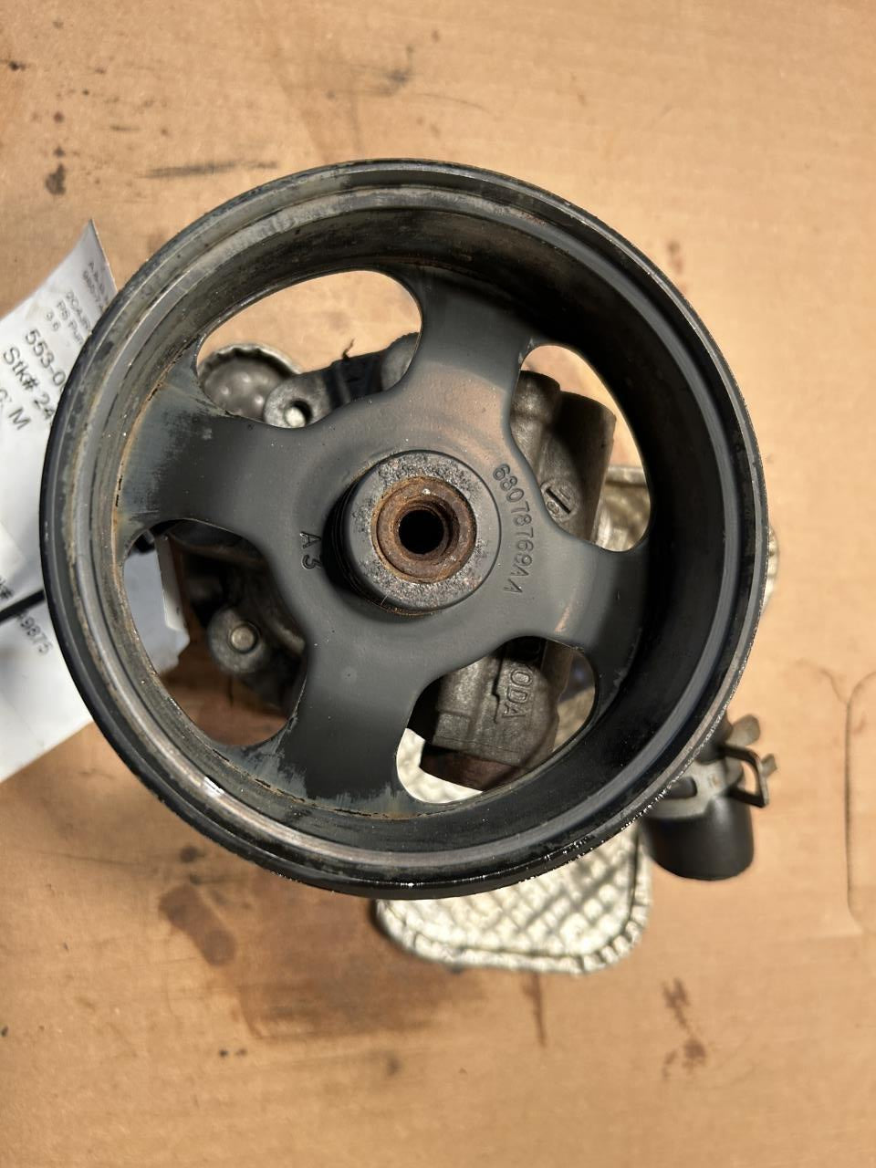 Power Steering Pump from a 2013 Dodge Caravan, photo 1