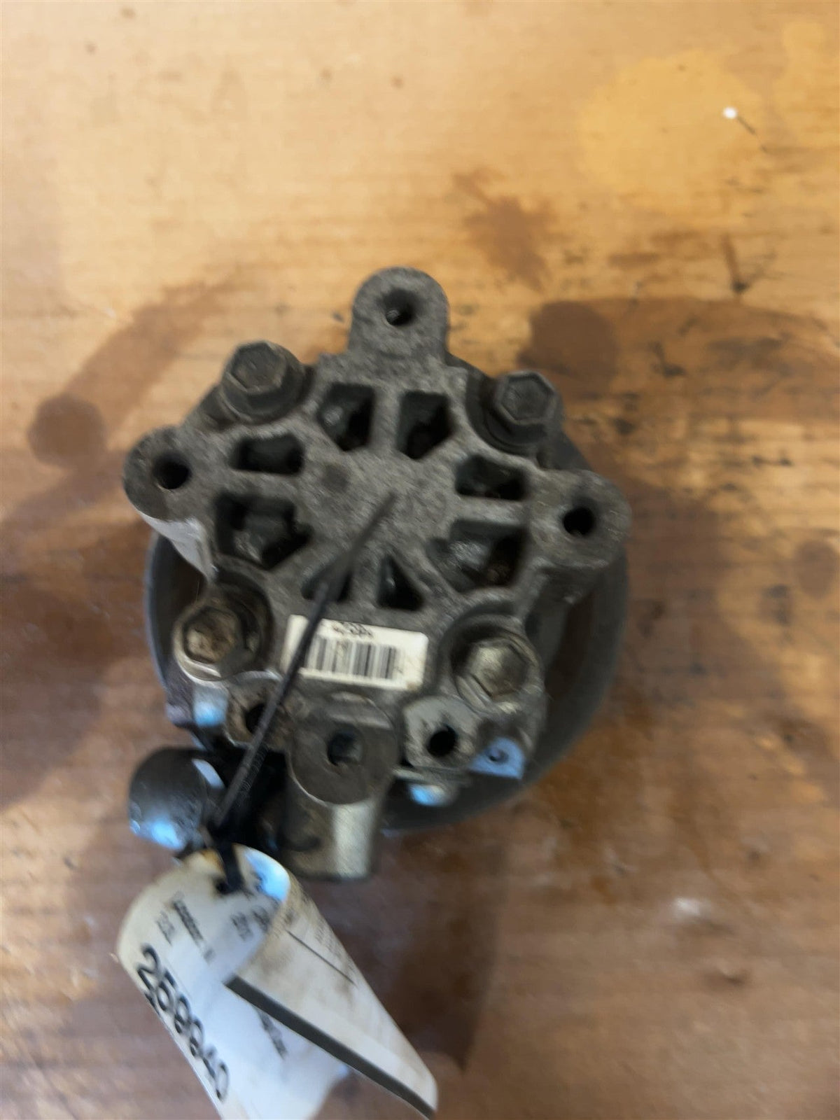 Power Steering Pump from a 2010 Dodge Caravan, photo 1