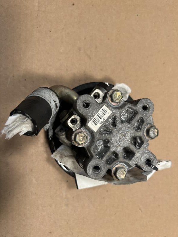 Power Steering Pump from a 2003 Dodge Caravan, photo 1