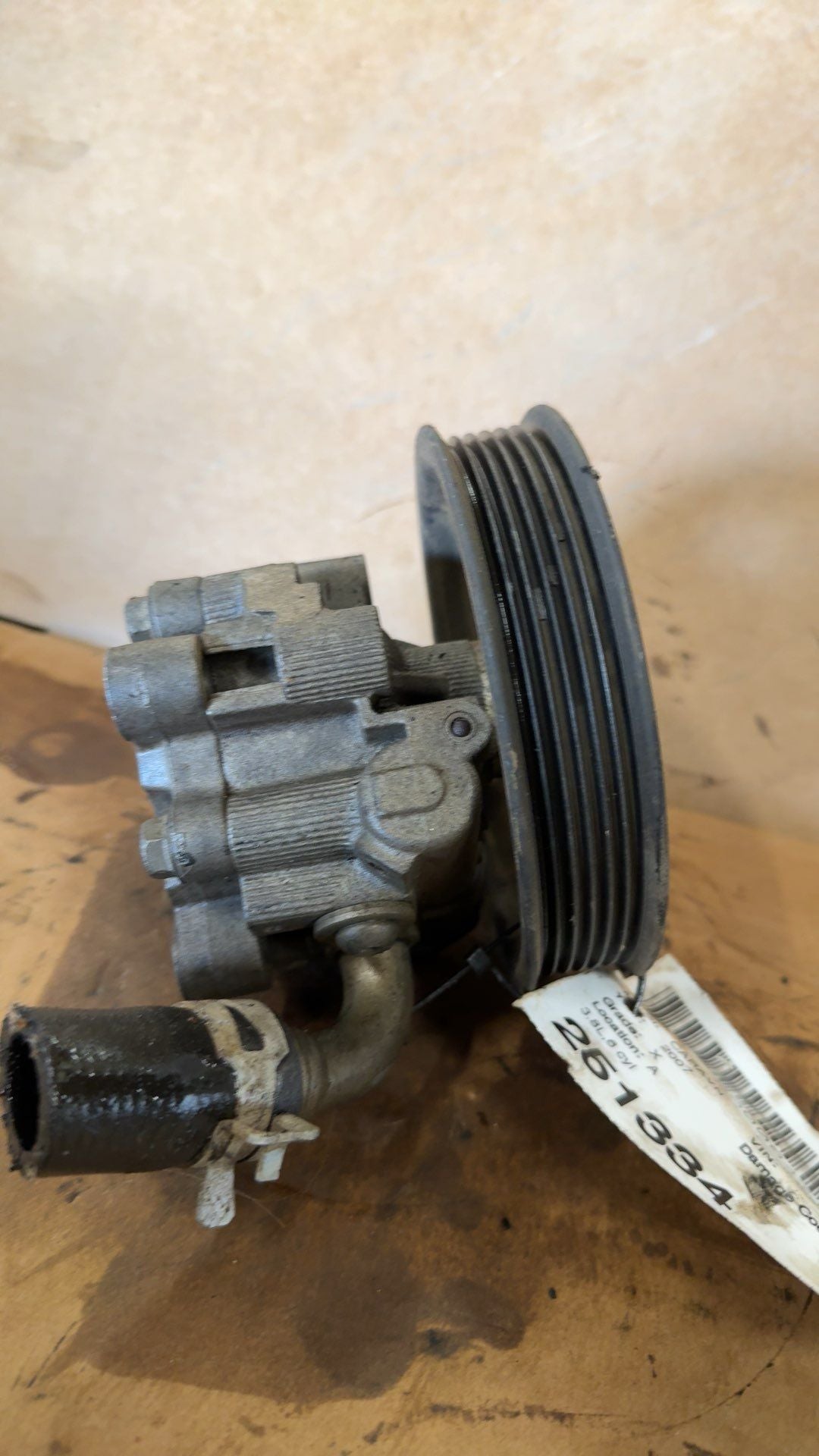 Power Steering Pump from a 2007 Dodge, photo 2