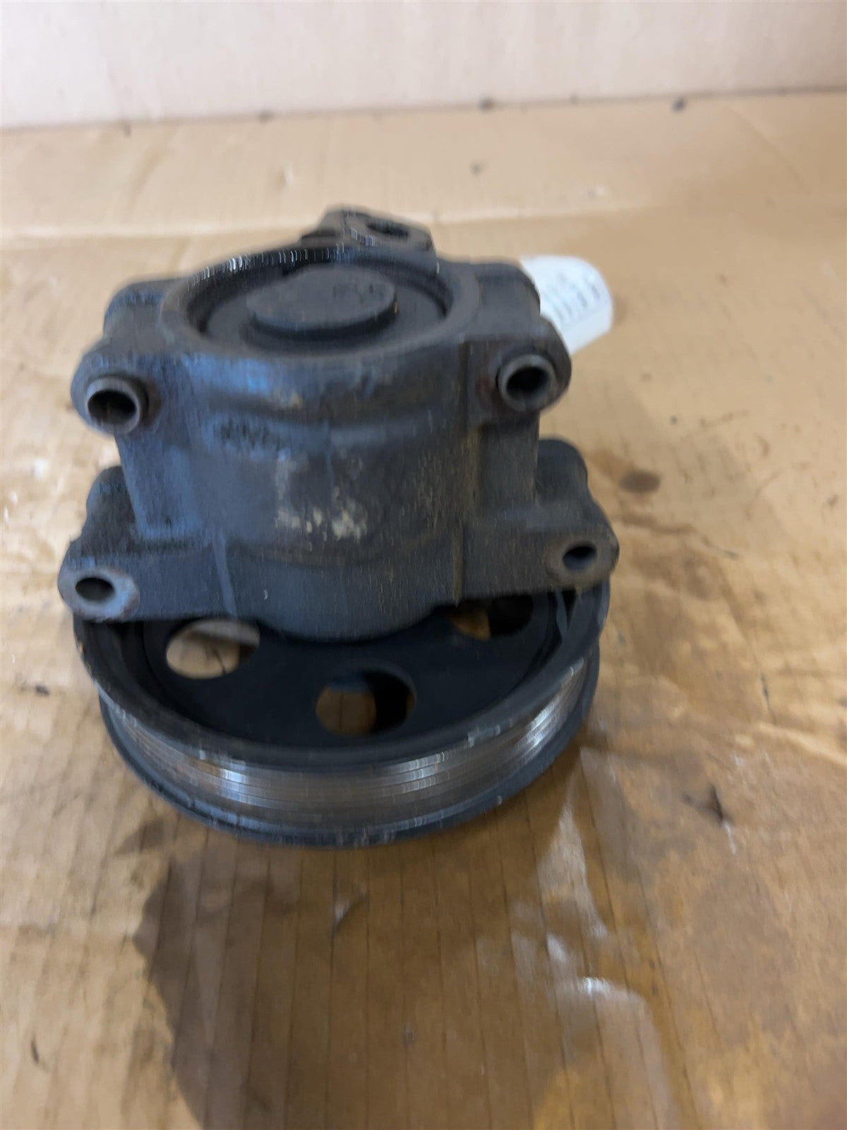 Power Steering Pump from a 2005 Ford Escape, photo 3
