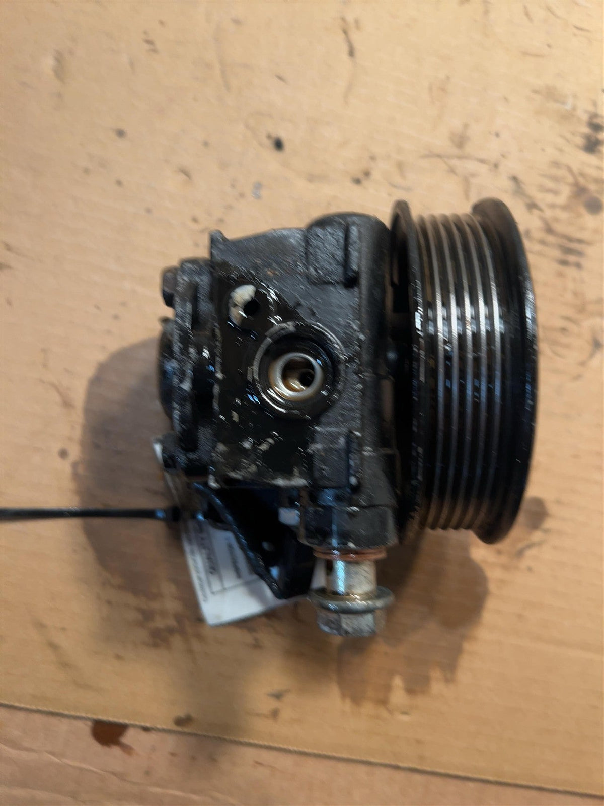 Power Steering Pump from a 2008 Ford Fusion, photo 3
