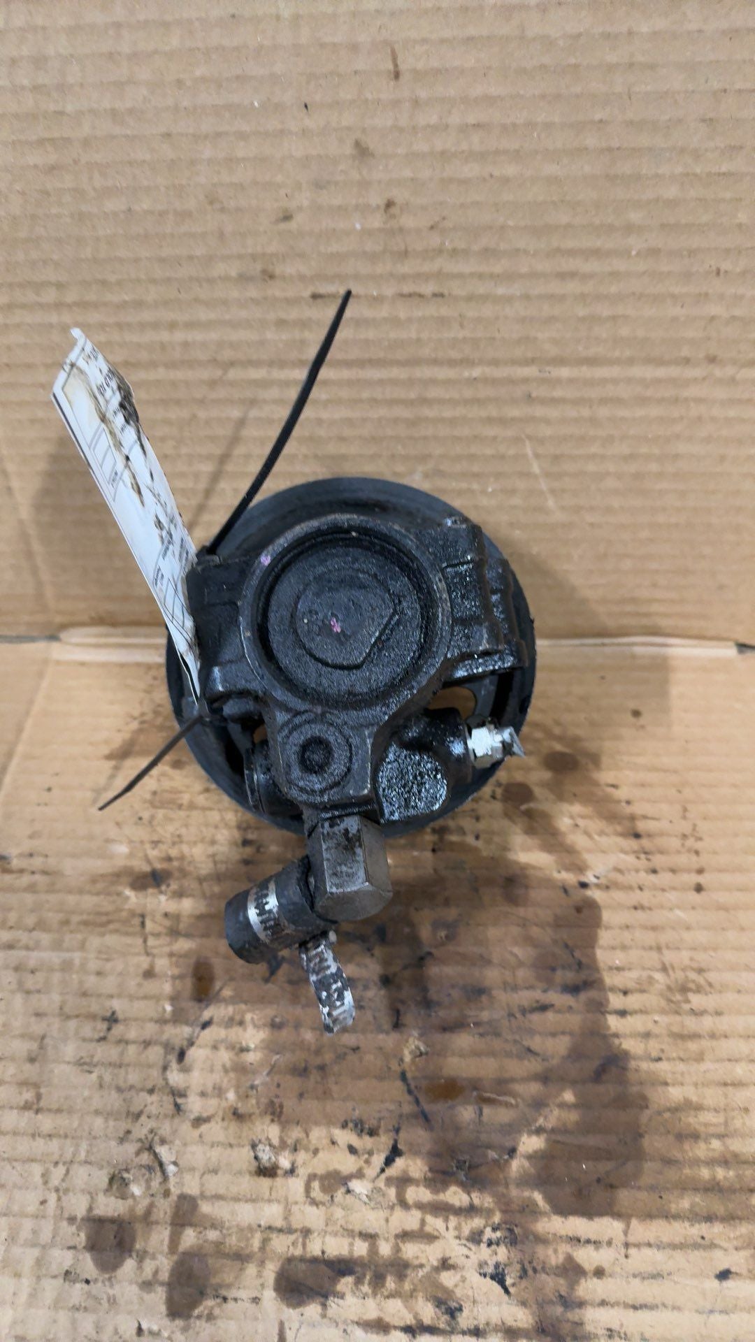 Power Steering Pump from a 2001 Ford F-150, photo 3