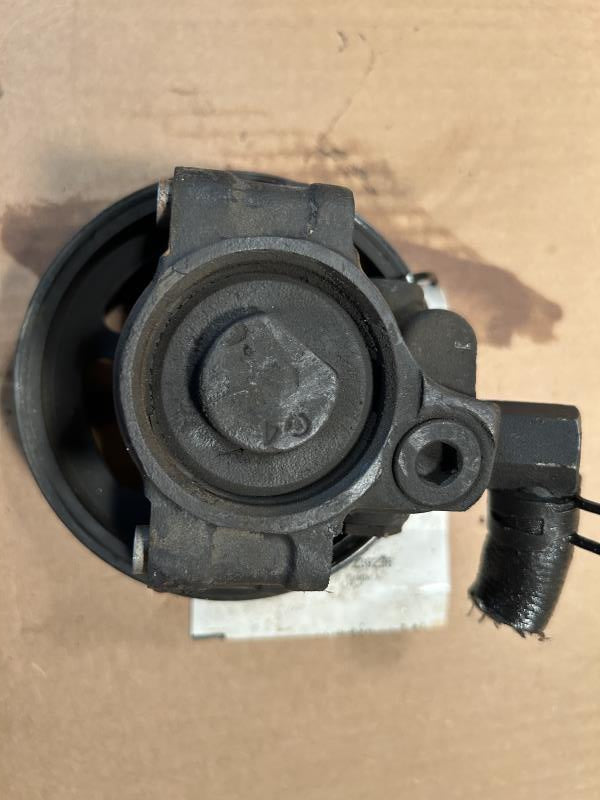 Power Steering Pump from a 1997 Ford F-150, photo 2