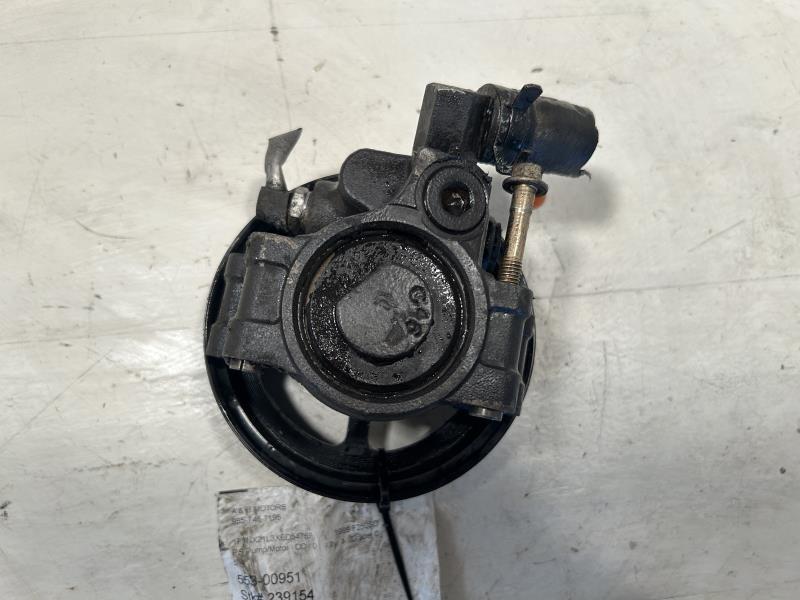Power Steering Pump from a 1999 Ford F-250 Super Duty, photo 1