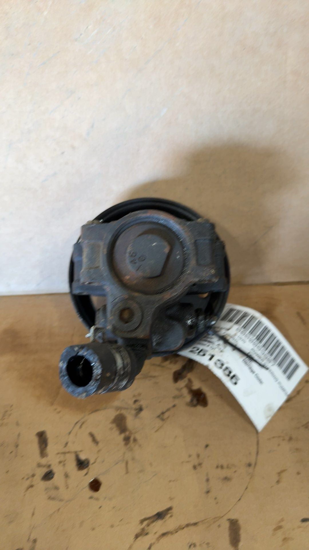Power Steering Pump from a 2006 Ford, photo 2