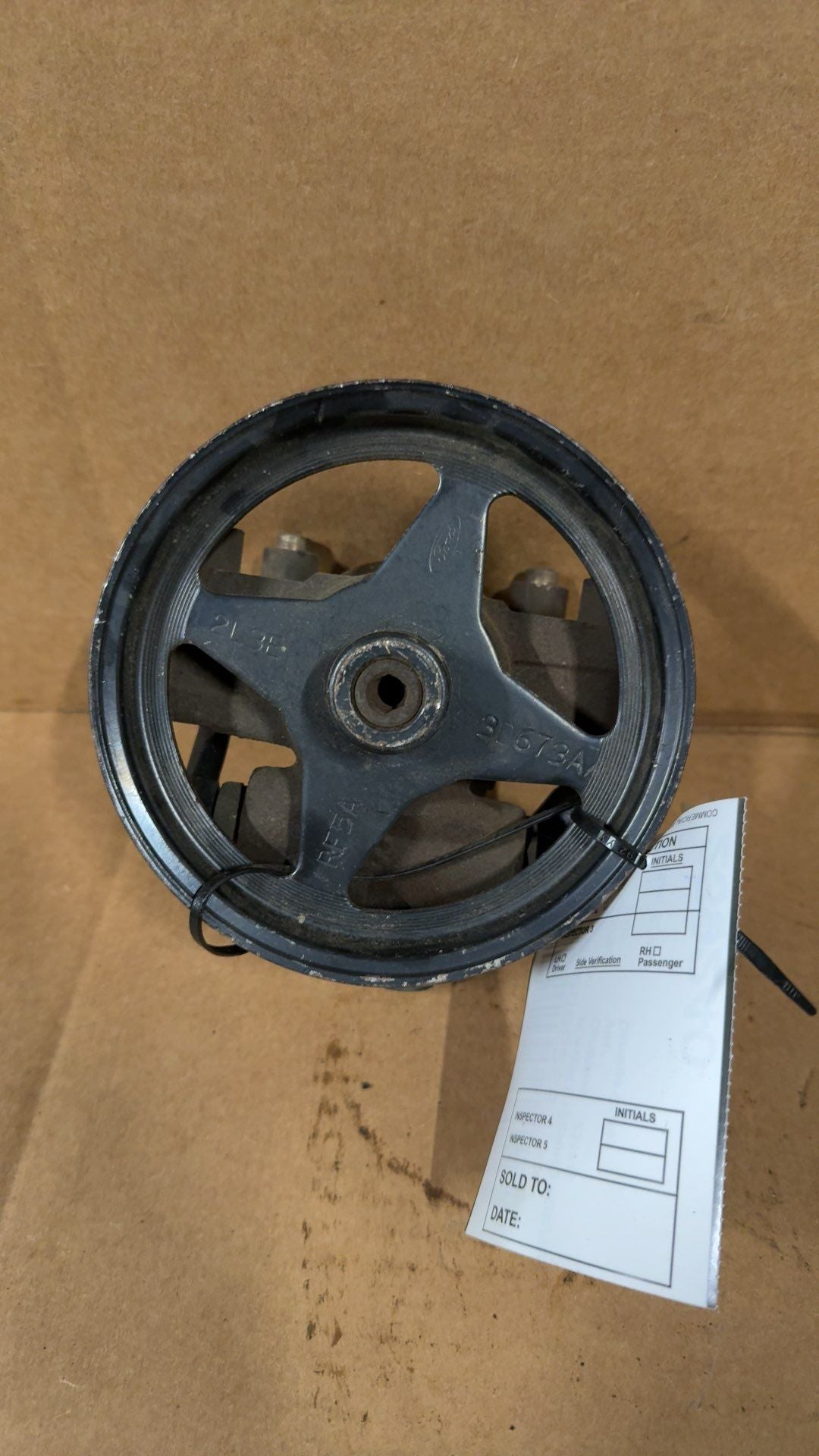 Power Steering Pump from a 2005 Ford Expedition, photo 1